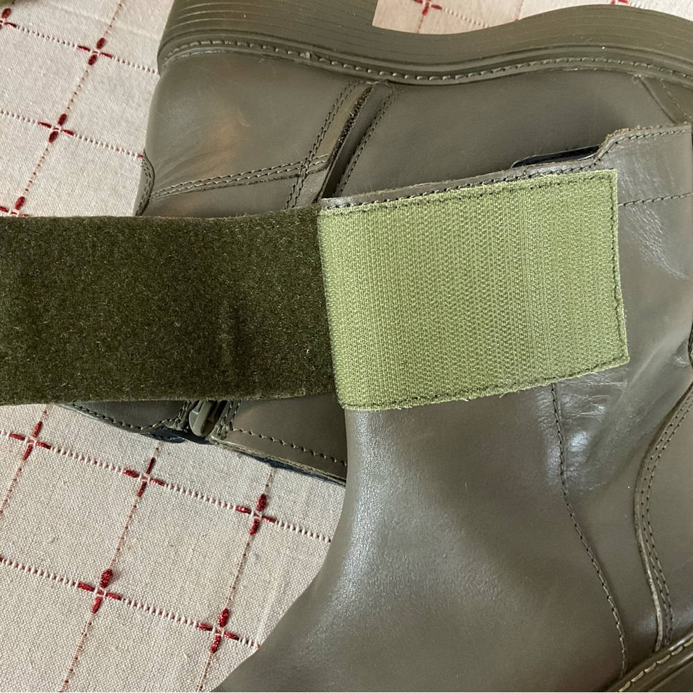 ☘️HP☘️ Franco Sarto “Karrie” Army Green Leather Combat Ankle Boots 9 Thick Sole - Picture 7 of 10